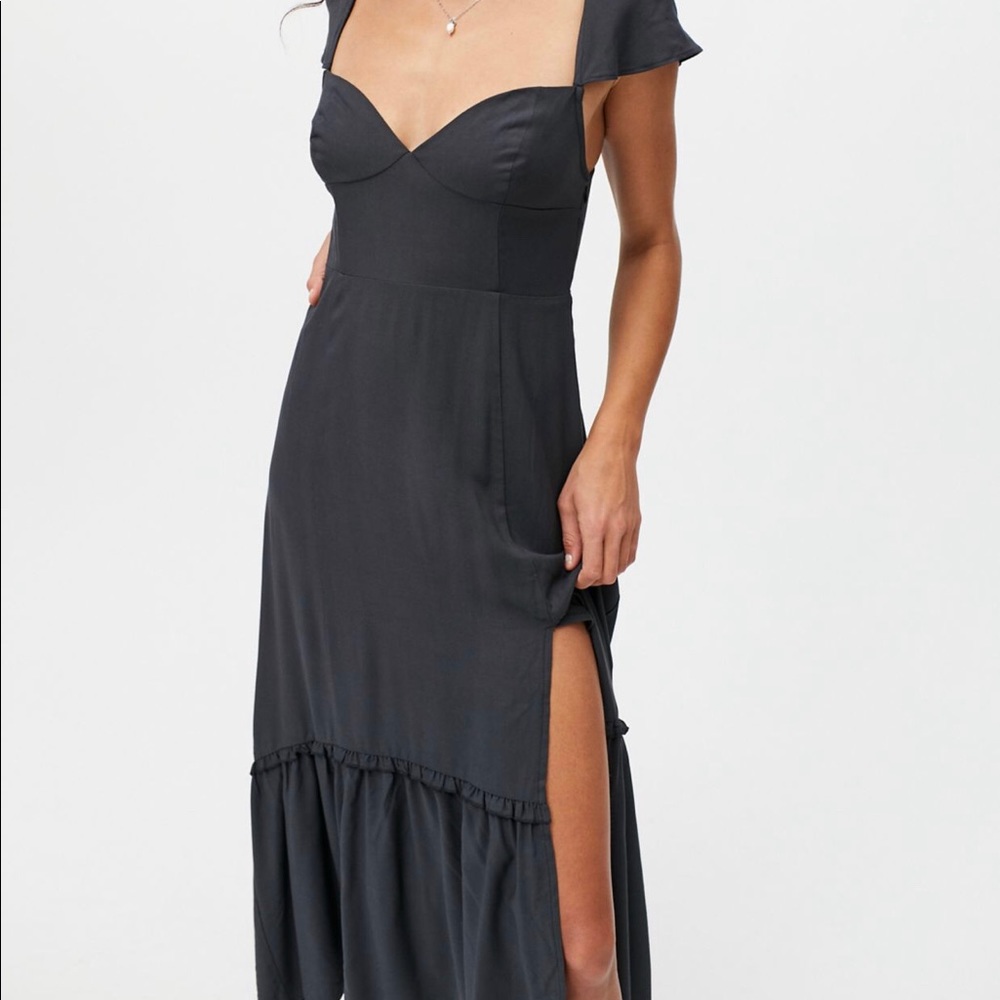 *NWT* UO Strappy Back Midi Dress in Size M